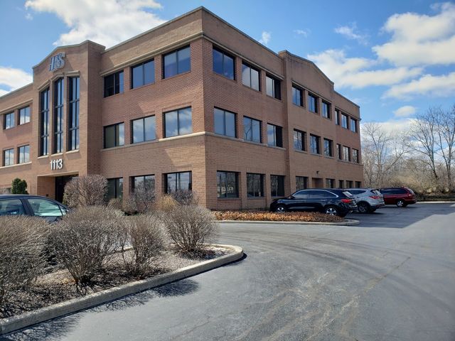 1113 S Milwaukee Avenue 202, Libertyville, IL 60048