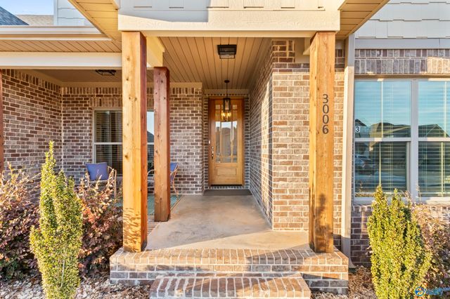 3006 Lisa Lane, Decatur, AL 35603