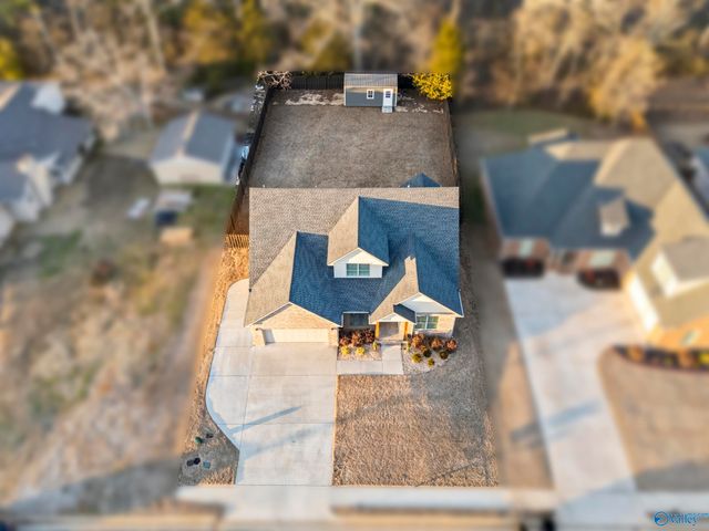 3006 Lisa Lane, Decatur, AL 35603