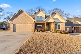 3006 Lisa Lane, Decatur, AL 35603