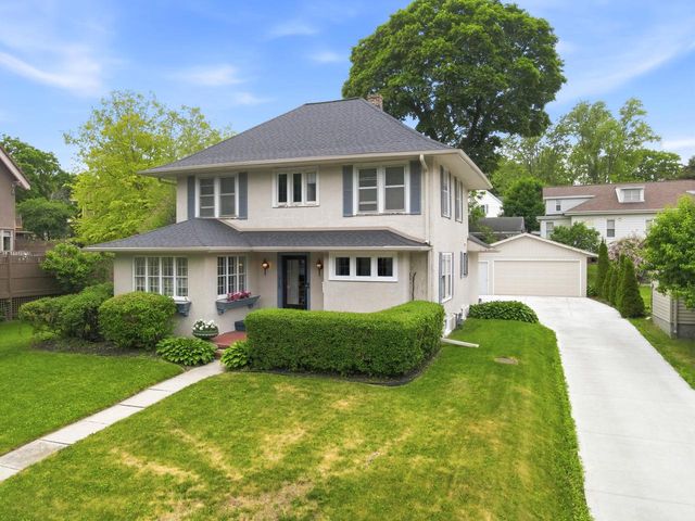2113 Monroe STREET, New Holstein, WI 53061