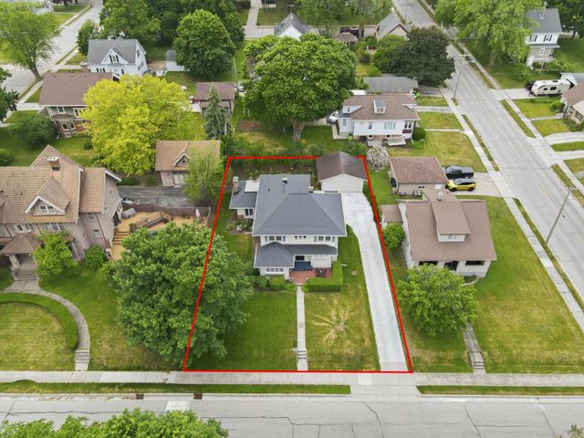 2113 Monroe STREET, New Holstein, WI 53061