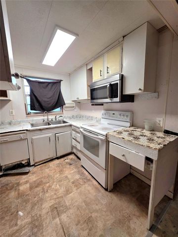 722 N NASHUA AVENUE, Fort Meade, FL 33841