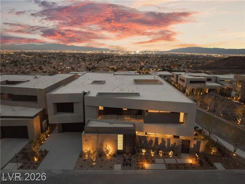 801 Dragons Eye Drive, Henderson, NV 89012