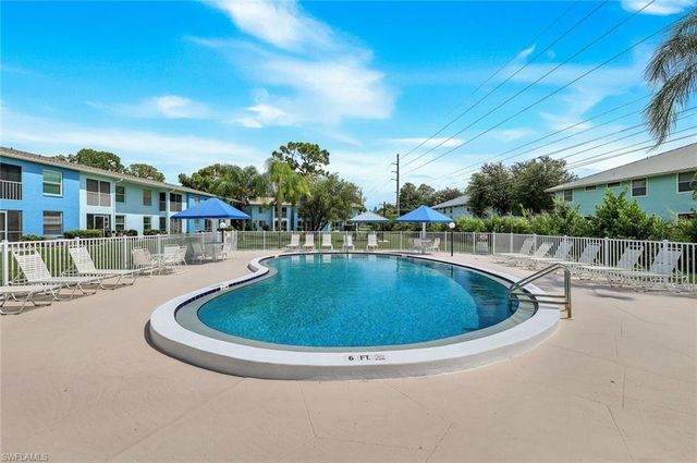 1100 Pondella RD 906, Cape Coral, FL 33909