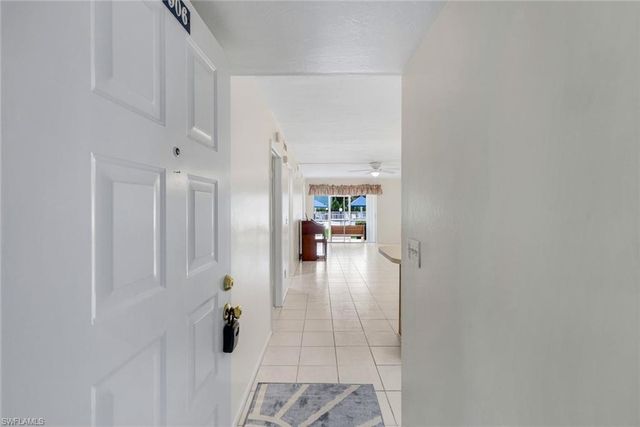 1100 Pondella RD 906, Cape Coral, FL 33909