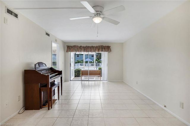 1100 Pondella RD 906, Cape Coral, FL 33909