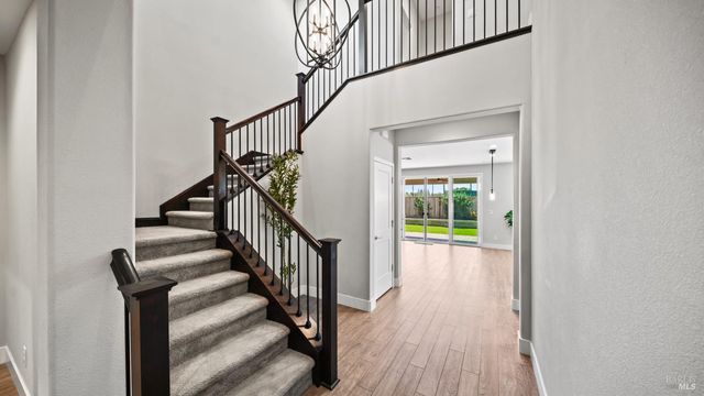 1453 Oak Cir, Rohnert Park, CA 94928