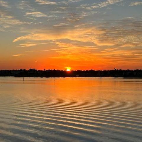 401 Lakeside Lane 203, Houston, TX 77058