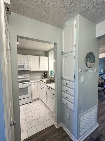 3 Cedar Reef Dr Unit E102, St Helena Island, SC 29920