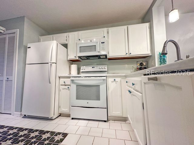 3 Cedar Reef Dr Unit E102, St Helena Island, SC 29920