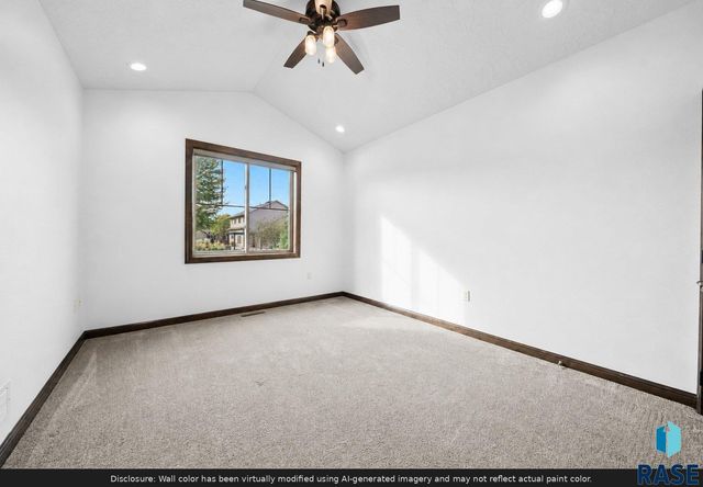 6200 S El Dorado Ave Avenue, Sioux Falls, SD 57108