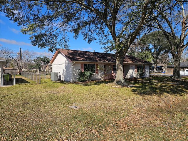 1802 Junker Street, Rosenberg, TX 77471