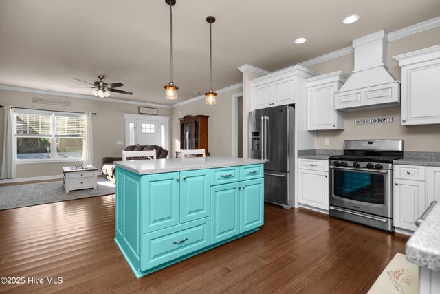 575 NW Backwoods Road, Moyock, NC 27958