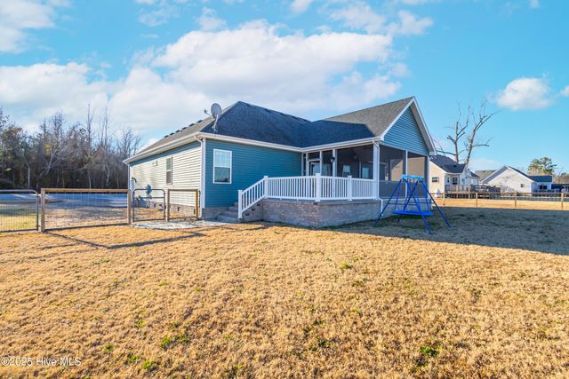 575 NW Backwoods Road, Moyock, NC 27958