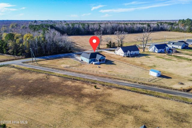 575 NW Backwoods Road, Moyock, NC 27958