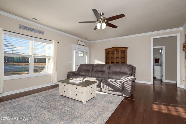 575 NW Backwoods Road, Moyock, NC 27958