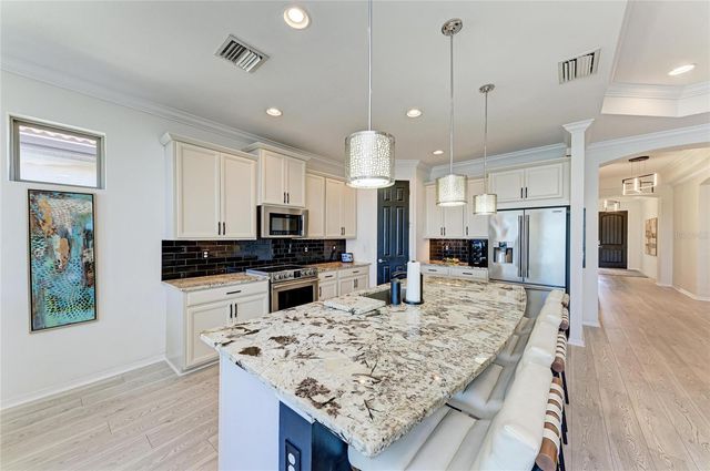 176 MARAVIYA BOULEVARD, Nokomis, FL 34275