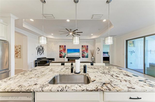 176 MARAVIYA BOULEVARD, Nokomis, FL 34275