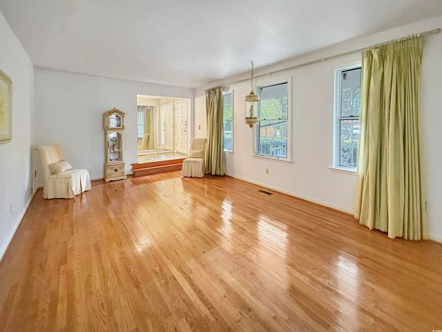 76 Brock St., Georgetown, SC 29440