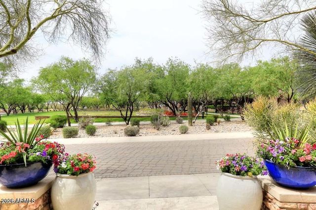 10121 E RIDGERUNNER Drive, Scottsdale, AZ 85255