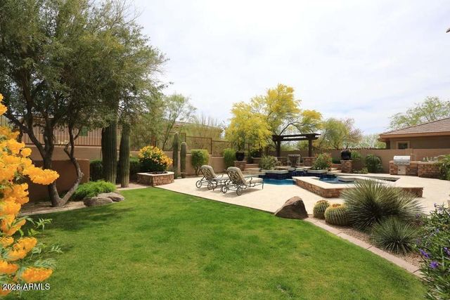 10121 E RIDGERUNNER Drive, Scottsdale, AZ 85255