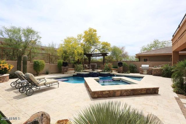 10121 E RIDGERUNNER Drive, Scottsdale, AZ 85255