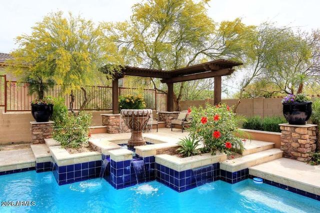 10121 E RIDGERUNNER Drive, Scottsdale, AZ 85255
