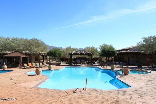 10121 E RIDGERUNNER Drive, Scottsdale, AZ 85255