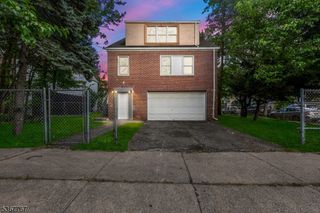 242 Eastern Pkwy, Newark City, NJ 07106