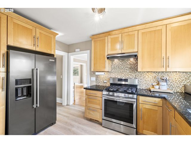 5225 Se 18TH Ave, Portland, OR 97202