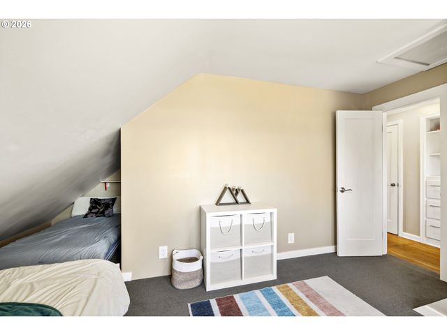5225 Se 18TH Ave, Portland, OR 97202