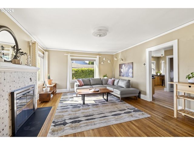 5225 Se 18TH Ave, Portland, OR 97202