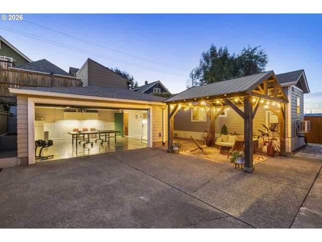 5225 Se 18TH Ave, Portland, OR 97202