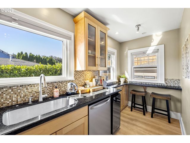 5225 Se 18TH Ave, Portland, OR 97202