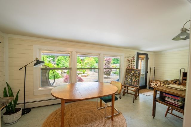 42 Bliss, Northampton, MA 01062