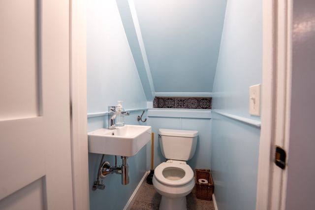 42 Bliss, Northampton, MA 01062