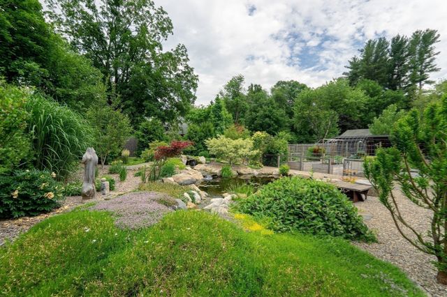 42 Bliss, Northampton, MA 01062