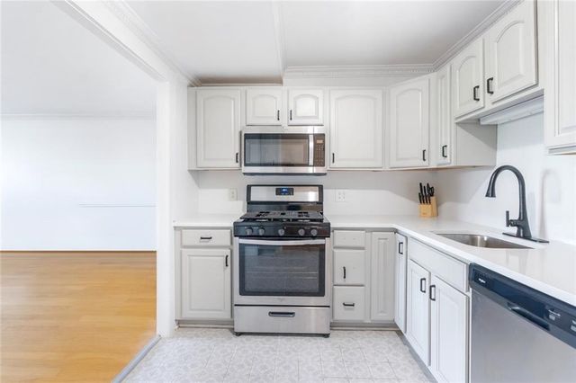 2965 Pharr Court South NW 817, Atlanta, GA 30305