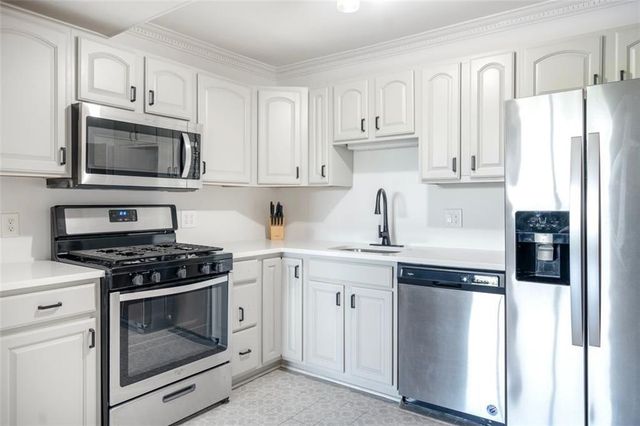 2965 Pharr Court South NW 817, Atlanta, GA 30305