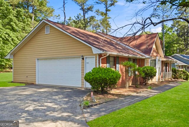 579 Scarborough Road, Ellenwood, GA 30294