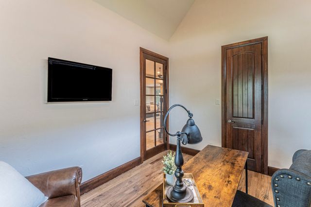 406 Waterlane Drive, Mansfield, TX 76063