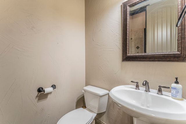 406 Waterlane Drive, Mansfield, TX 76063