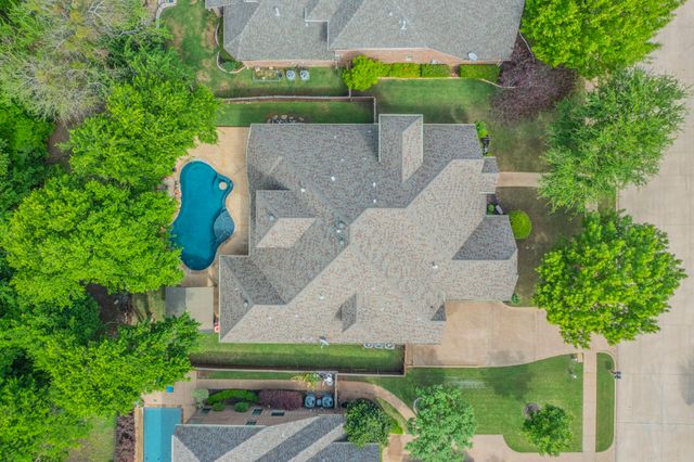 406 Waterlane Drive, Mansfield, TX 76063