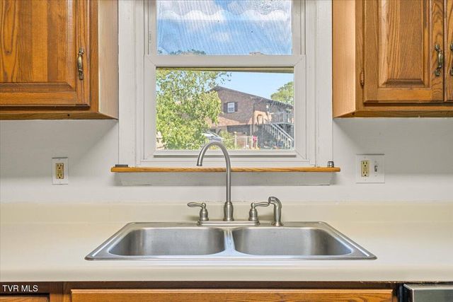 255 Norwood Drive, Bristol, VA 24201
