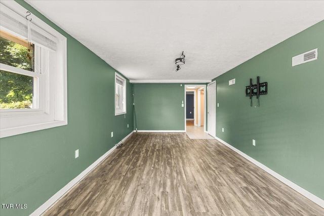 255 Norwood Drive, Bristol, VA 24201