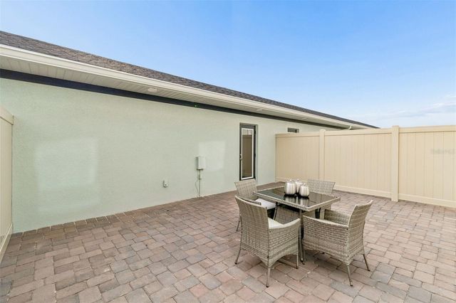 1402 MOUNT ROYAL DRIVE, St Cloud, FL 34771