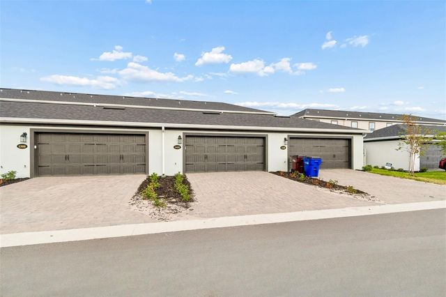 1402 MOUNT ROYAL DRIVE, St Cloud, FL 34771