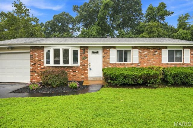 10320 Meath Drive, St Louis, MO 63123