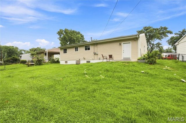 10320 Meath Drive, St Louis, MO 63123